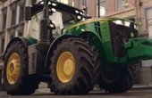 《模拟农场19》全新预告 真男人就该开“拖拉机”