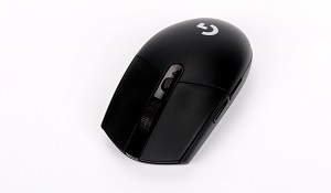 便携又轻巧的游戏佳品 罗技G304鼠标使用感想