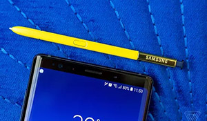 三星Note9测评外媒上手：配置大屏幕大电池 S Pen黄笔