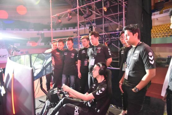 向速而生，巅峰对决！——首届CERC中国电竞赛车锦标赛揭幕战完美收官！