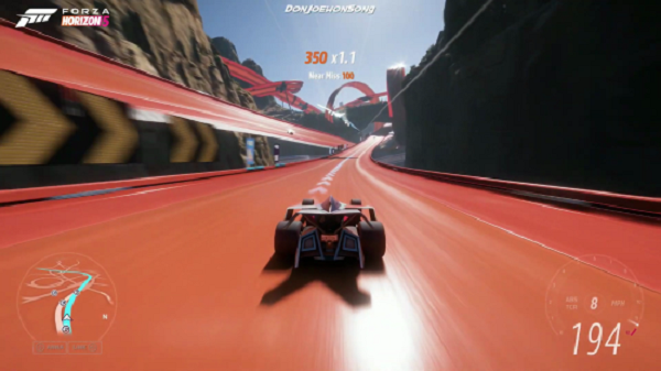 《极限竞速：地平线5》风火轮DLC演示 赛道中尽情飞驰